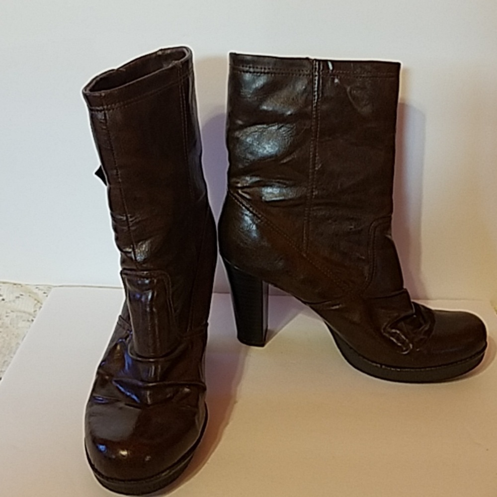 Mossimo Boots